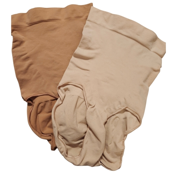 NEW TWO SKIMS Core CONTROL High-Waisted Shapewear Briefs - Picture 1 of 7